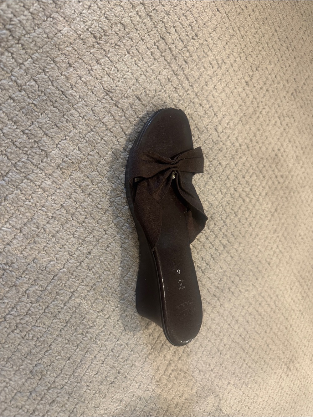 Women’s Italian Shoemakers Brown Knot Front Slip-On Heel - Size 8
